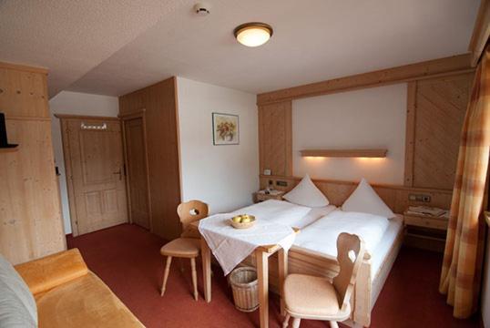 Appartement Pension Strolz Bichlbach Exteriör bild