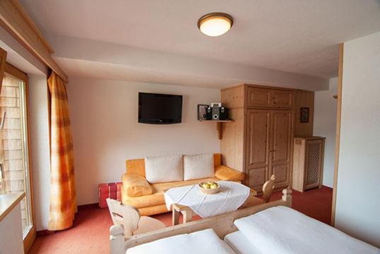 Appartement Pension Strolz Bichlbach Exteriör bild